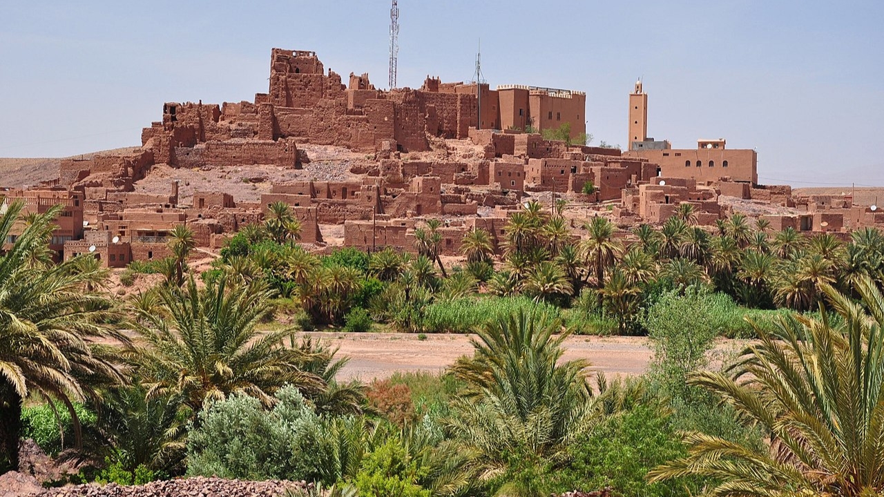 Fint Oasis & Tifoultoute Kasbah